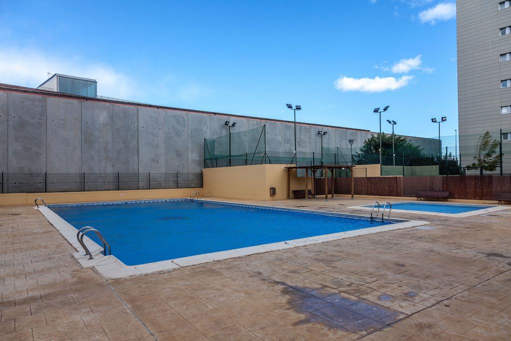 Valencia Flat Rental Swim And Paddle Ruang foto