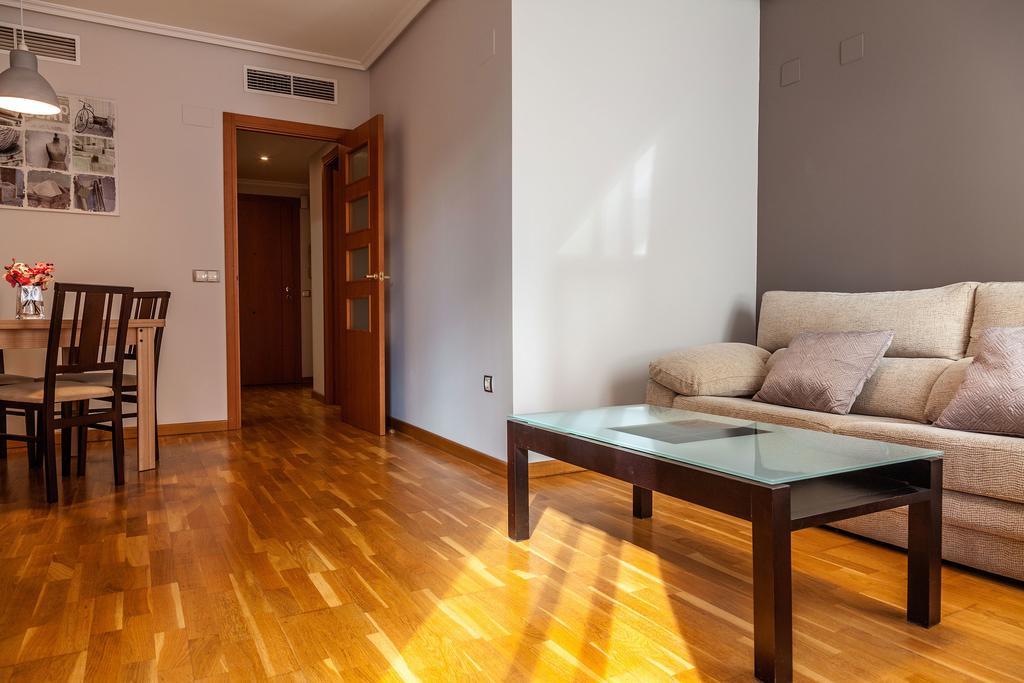 Valencia Flat Rental Swim And Paddle Ruang foto